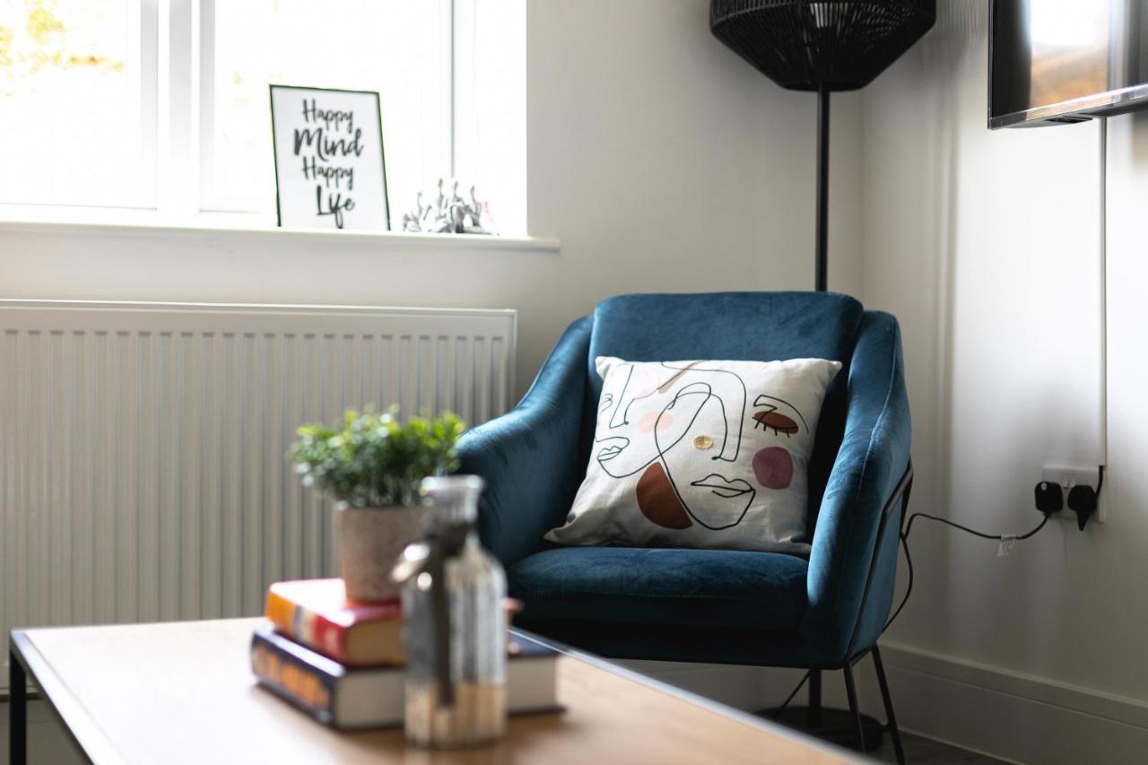 Skyvillion - London Enfield Chase Apartments With Parking & Wifi Esterno foto